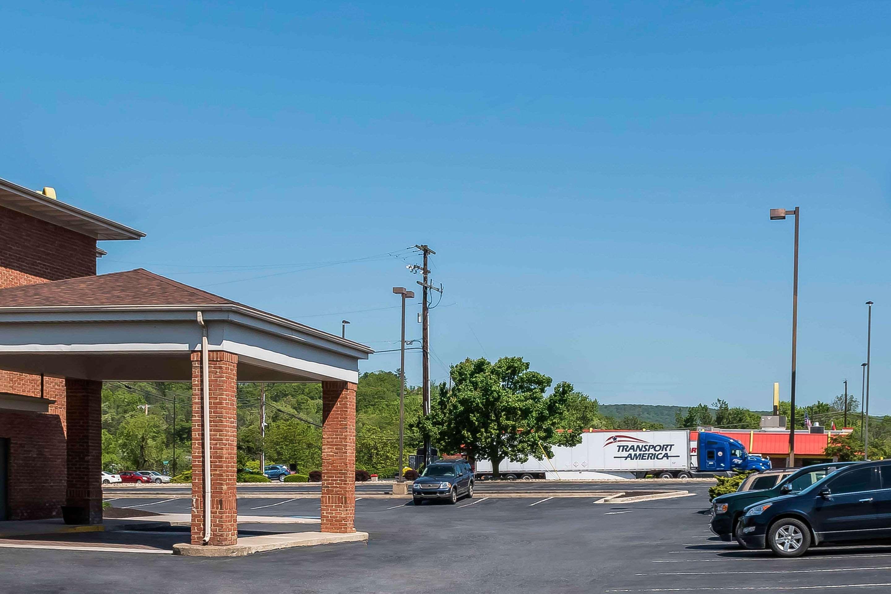 Inn Comfort I-81 Hershey Area 3*